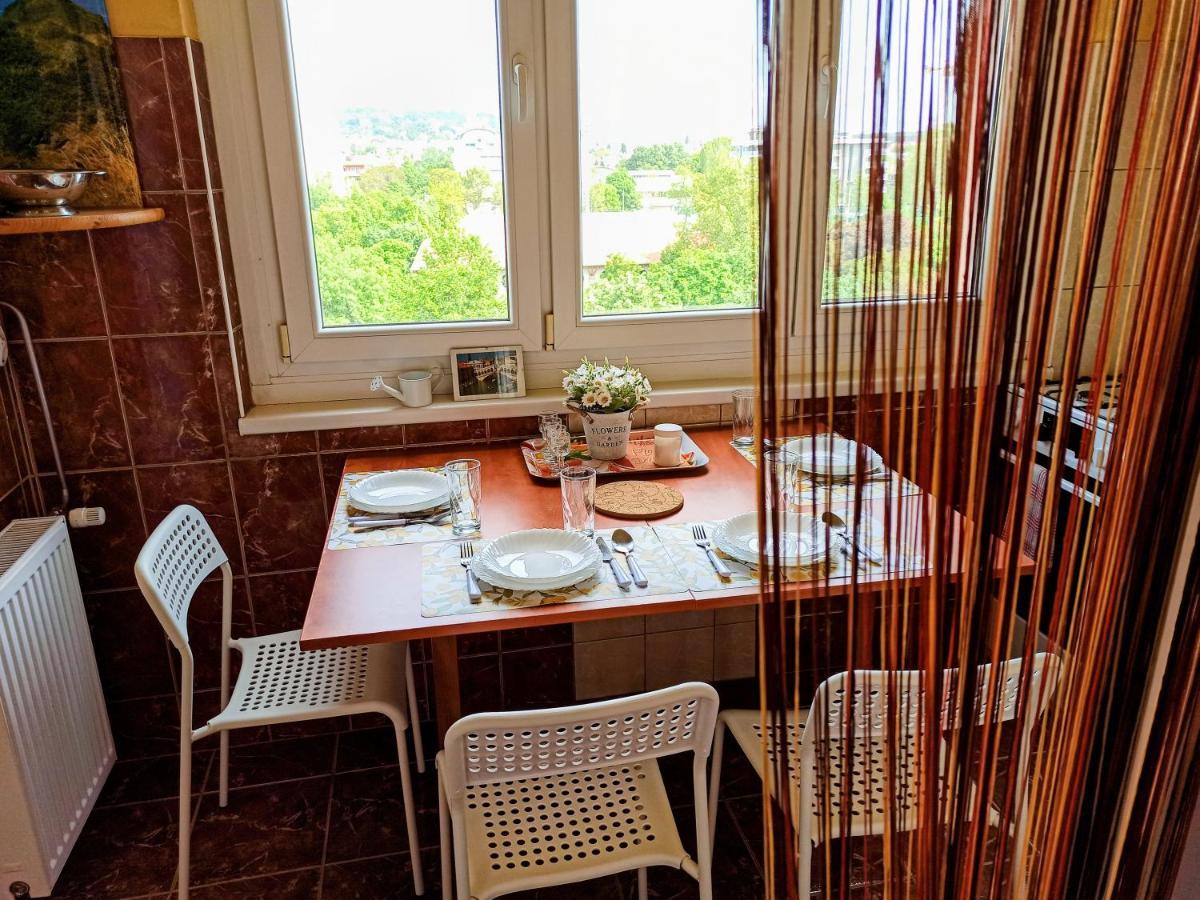 Sunny Apartment Budapest Luaran gambar