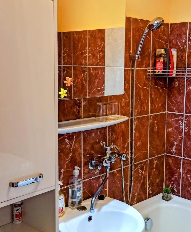 Sunny Apartment Budapest Luaran gambar